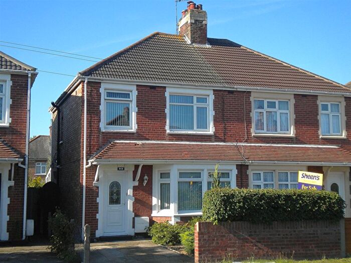 3 Bedroom Semi-Detached House To Rent In St Osyth Road, Clacton-On-Sea, CO15