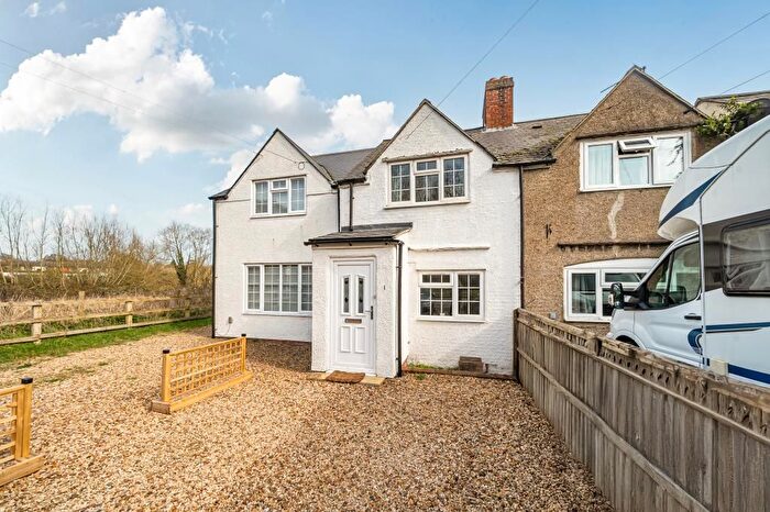 2 Bedroom Terraced House For Sale In Henley Road, Sandford-On-Thames, OX4