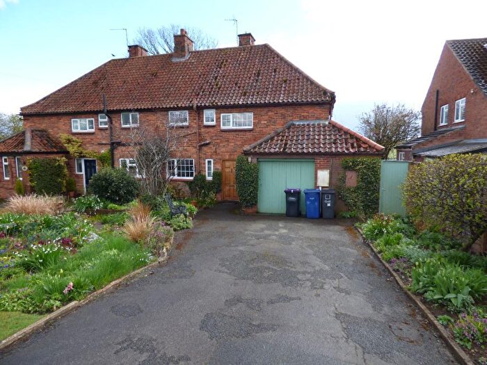 3 Bedroom Semi Detached House To Rent In Riseholme Lane, Riseholme, LN2