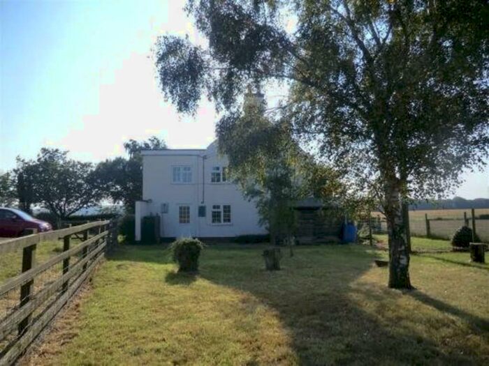 3 Bedroom Semi-Detached House To Rent In Knapthorpe, Newark, NG23