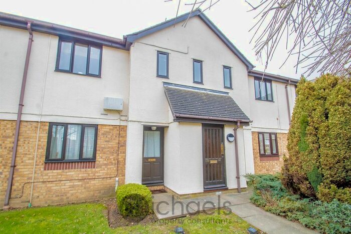 1 Bedroom Flat To Rent In Chinook, Highwoods, Colchester, CO4