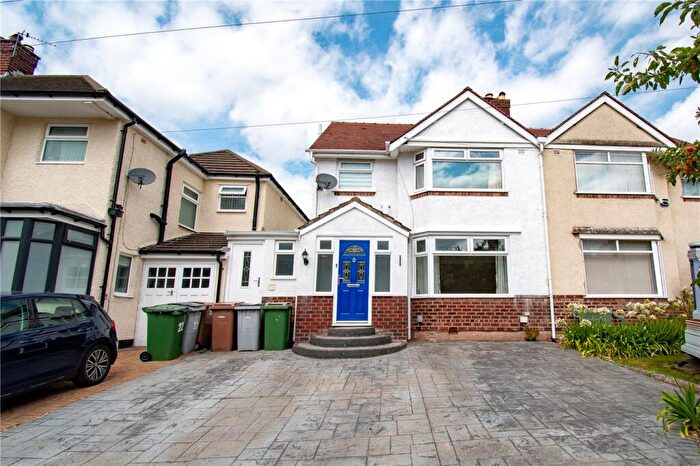 3 Bedroom Semi-Detached House For Sale In Borrowdale Road, Bebington, Wirral, CH63