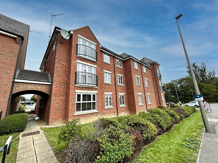 2 Bedroom Apartment To Rent In Slatepits Croft, Olney, MK46