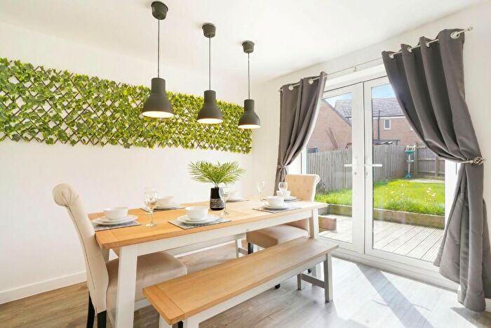 5 Bedroom House To Rent In Garner Close, Northampton, Northamptonshire, NN5