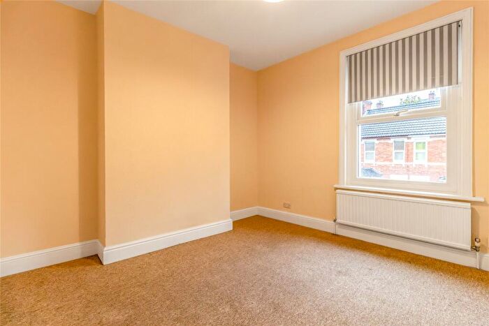 2 Bedroom End Of Terrace House To Rent In Dixon Street, Old Town, Swindon, Wiltshire, SN1