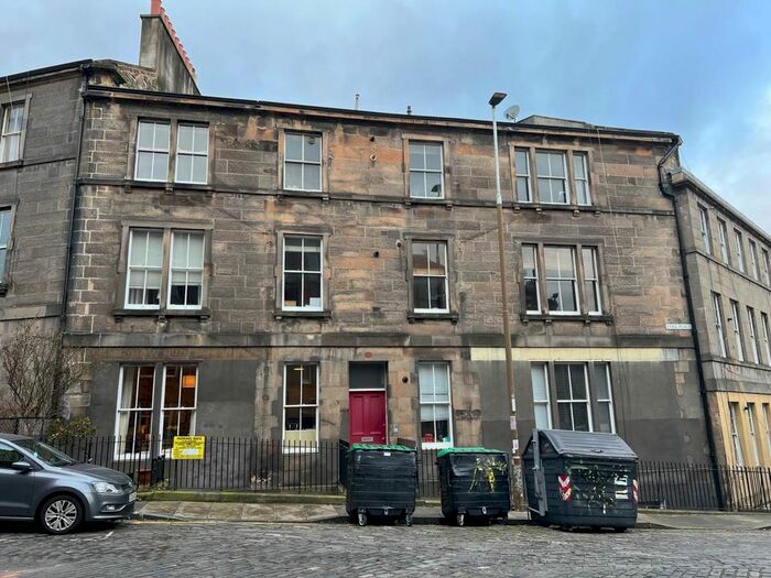 1 Bedroom Detached House To Rent In Eyre Place, Edinburgh, EH3