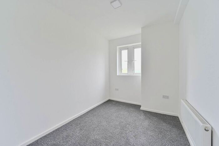 4 Bedroom Flat To Rent In Denmark Hill Estate, Denmark Hill, London, SE5