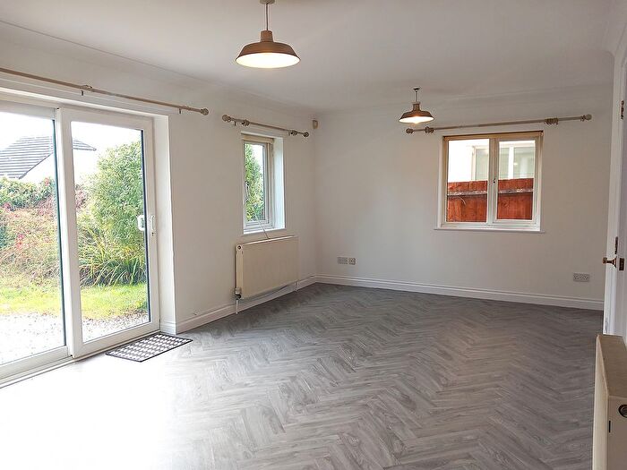 5 Bedroom Town House To Rent In The Gardens, Chudleigh, Newton Abbot, TQ13
