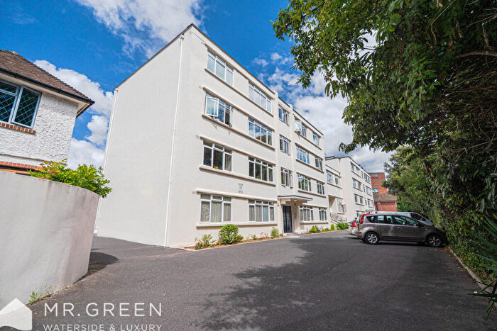 2 Bedroom Flat For Sale In Grange Court, Gervis Road, Bournemouth, BH1