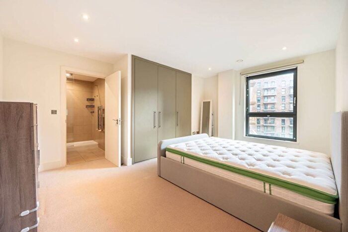 2 Bedroom Flat For Sale In Empire Way, Wembley Park, Wembley, HA9