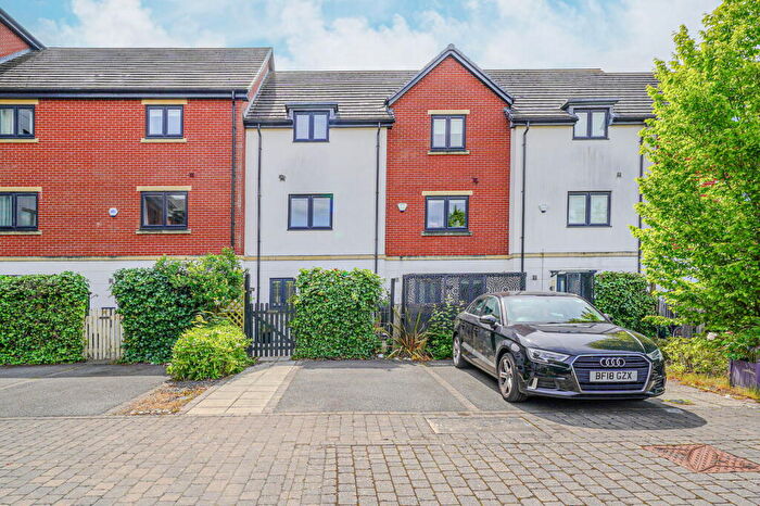 3 Bedroom Town House For Sale In Parkgate Mews, Shirley, Solihull, B90