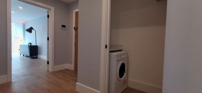 2 Bedroom Flat To Rent In Draycott Avenue, Kenton, Harrow, HA3