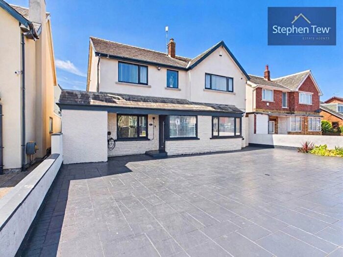 5 Bedroom Detached House For Sale In Clifton Drive, Blackpool, FY4