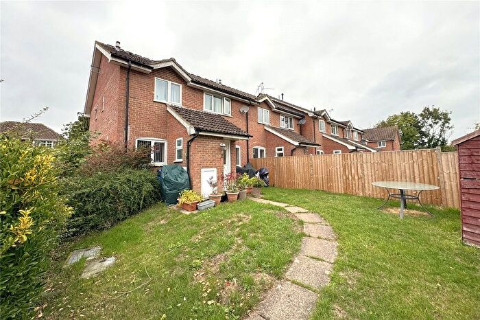 2 Bedroom End Terrace House For Sale In Scots Court, Hook, Hampshire, RG27