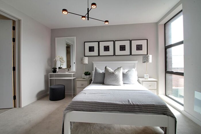 2 Bedroom Flat To Rent In Pressworks, - Northwood Street, Jewellery Quarter, B3