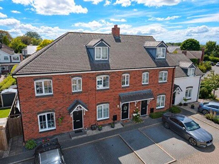 3 Bedroom Terraced House For Sale In The Sidings, Birmingham, B46
