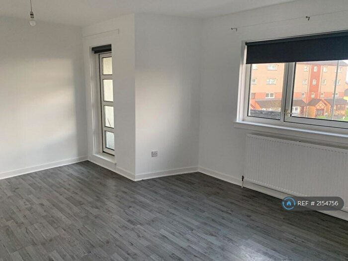 2 Bedroom Flat To Rent In Castlemilk Drive, Glasgow, G45