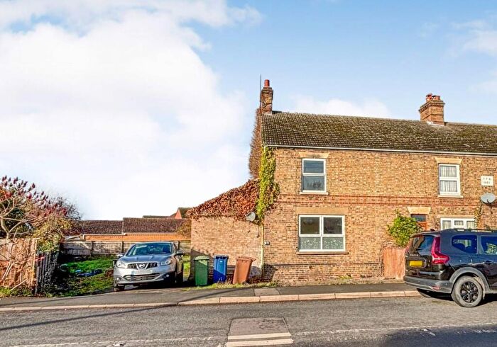 3 Bedroom Semi Detached House For Sale In Station Road, Manea, March, Cambridgeshire, PE15