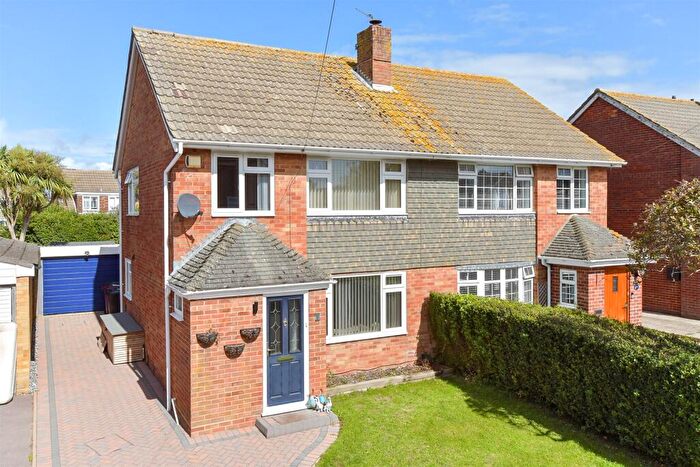3 Bedroom Semi-Detached House For Sale In Glenwood Road, Southbourne, West Sussex, PO10