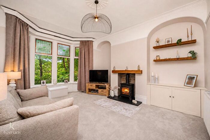 5 Bedroom Terraced House For Sale In Park Avenue, Burnley, BB11