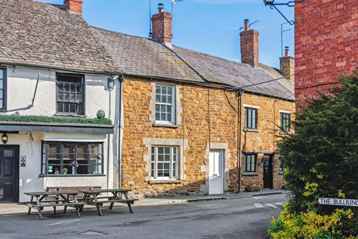 4 Bedroom Cottage For Sale In Bull Ring, Deddington, OX15