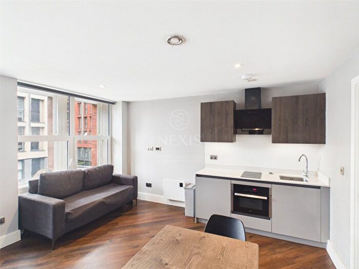 Studio To Rent In Princess Street, Manchester, M1