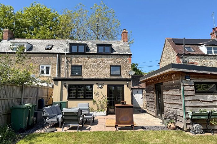 3 Bedroom Semi-Detached House For Sale In Wincanton, Somerset, BA9