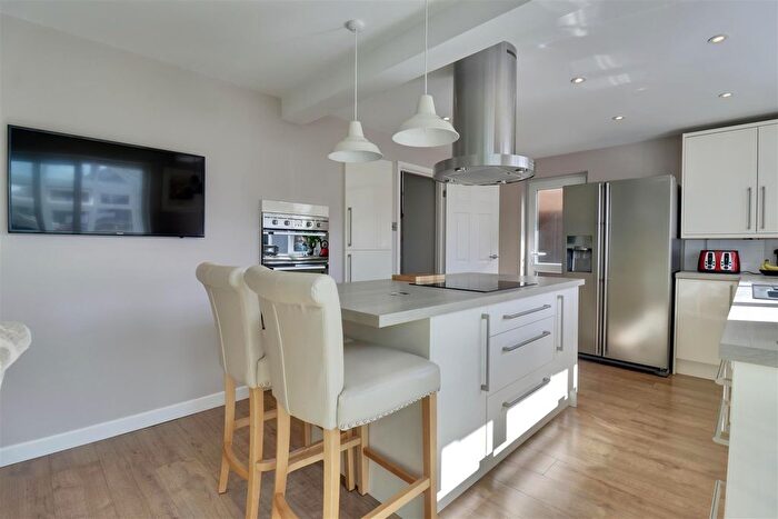 3 Bedroom Property For Sale In Barncroft Way, Havant, PO9