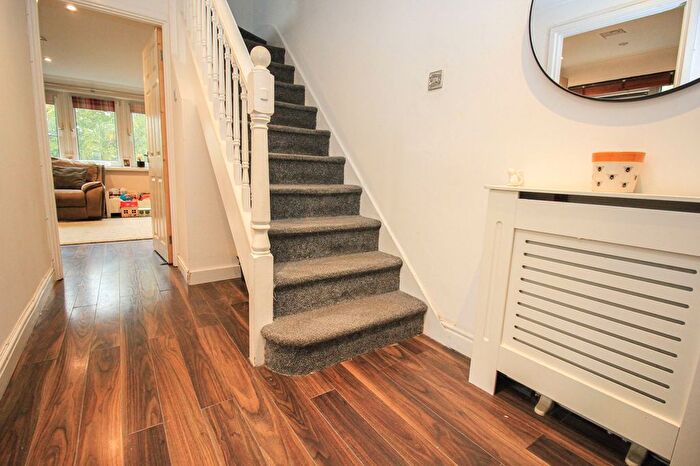 2 Bedroom Maisonette For Sale In Barnes Close, Bitterne, SO18