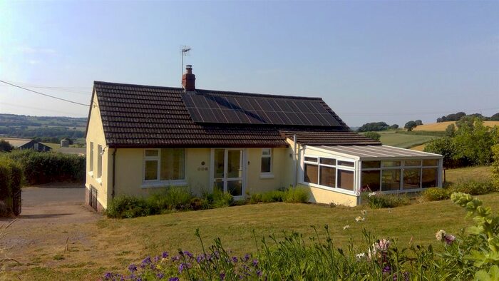 2 Bedroom Bungalow To Rent In Pitt Orchard, Appledore, Burlescombe, EX16