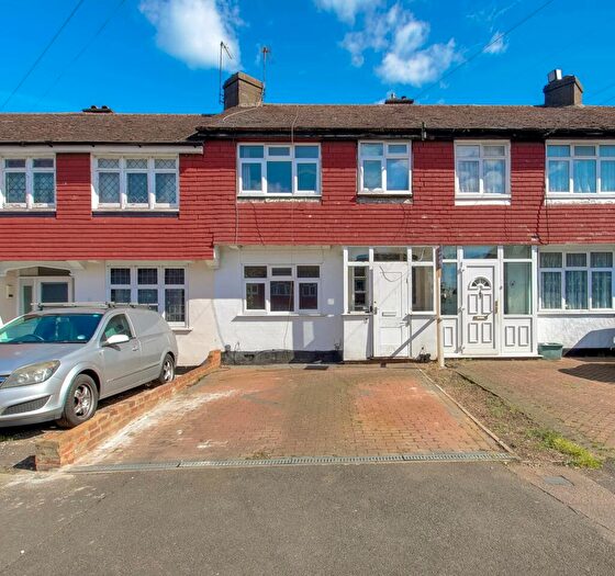 3 Bedroom Terraced House For Sale In Hazelbank, Surbiton, KT5
