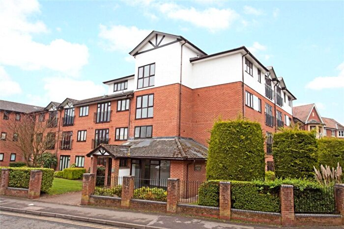 2 Bedroom Flat To Rent In Imperial Court, Station Road, Henley-on-Thames, Oxfordshire, RG9