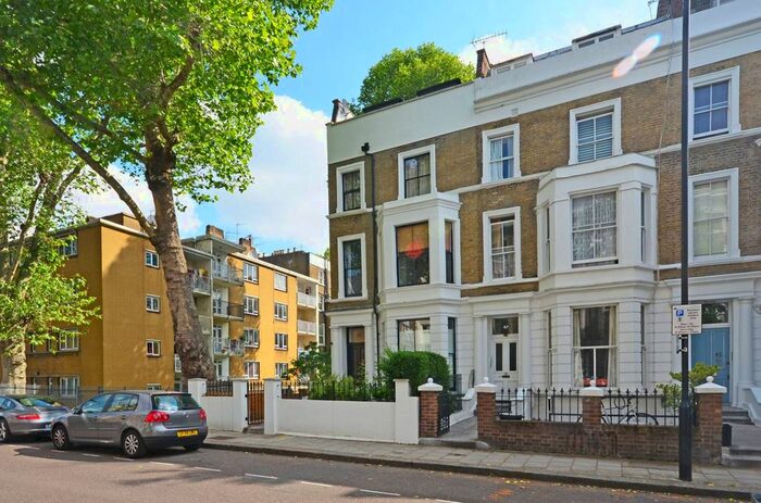 2 Bedroom Flat To Rent In Leamington Road Villas, Notting Hill, London, W11