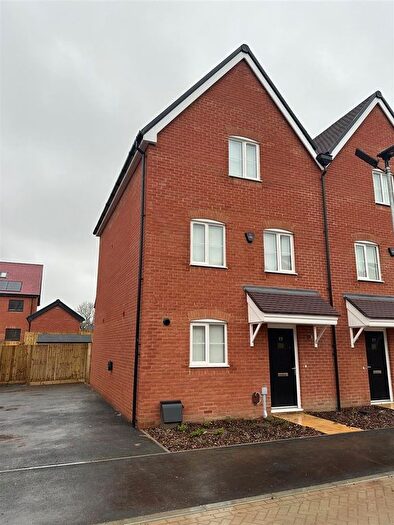 3 Bedroom Semi Detached House To Rent In Hart Road, Whiteley, Fareham, SO30