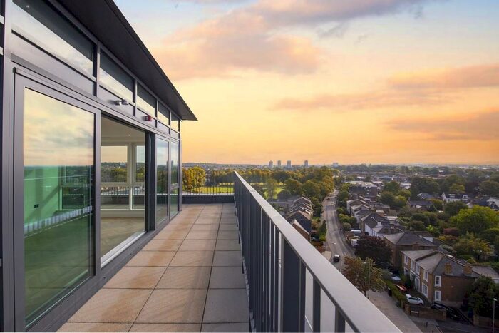 2 Bedroom Apartment To Rent In Wheatfield Way, Kingston Upon Thames, KT1