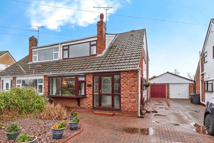 3 Bedroom Semi Detached House For Sale In Adam Avenue, Great Sutton, Ellesmere Port, Cheshire, CH66