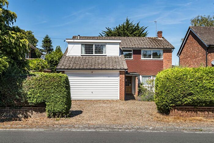 4 Bedroom Detached House For Sale In Peppard Road, Emmer Green, Reading, RG4