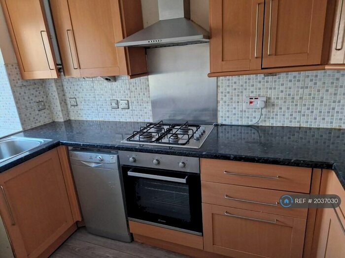 2 Bedroom Terraced House To Rent In St. Peters Close, Swanscombe Ebbsfleet, DA10