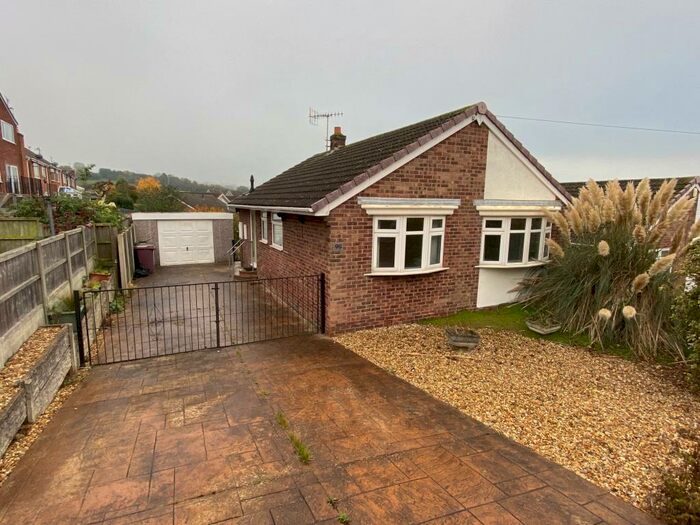 2 Bedroom Bungalow To Rent In Bainbridge Road, Bolsover, S44