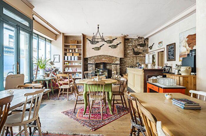 5 Bedroom Detached House For Sale In Castle Street, Bampton, Tiverton, Devon, EX16