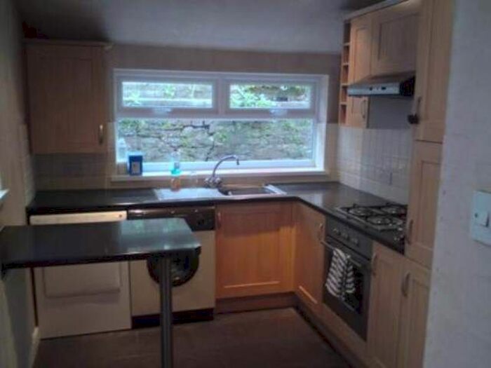4 Bedroom Property To Rent In Rhyddings Park Road, Brynmill, Swansea, SA2