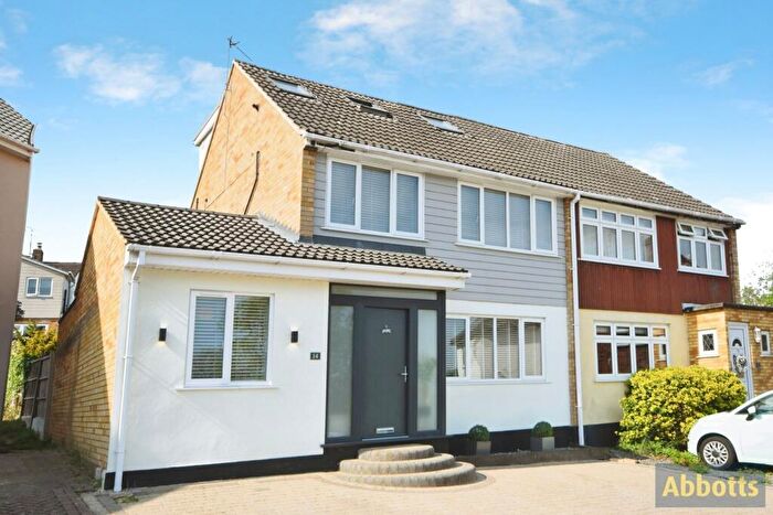 4 Bedroom Semi-Detached House For Sale In Down Hall Close, Rayleigh, Essex, SS6