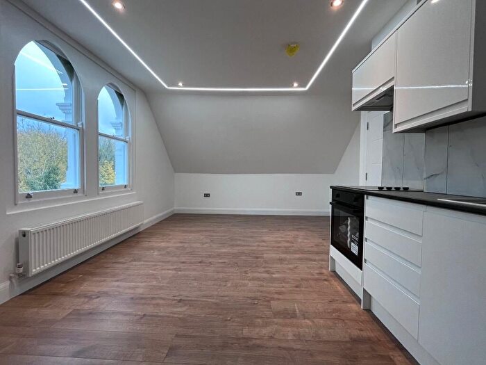 1 Bedroom Flat To Rent In Barnsbury Road, Islington, N1
