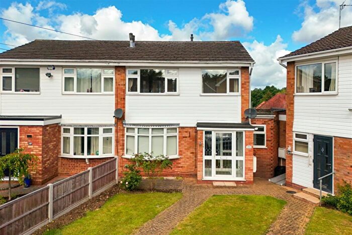 3 Bedroom Semi-Detached House For Sale In Bickenhill Park Road, Solihull, B92