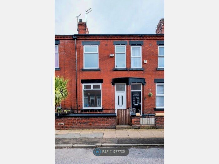 2 Bedroom Terraced House To Rent In York Road, Denton, Manchester, M34