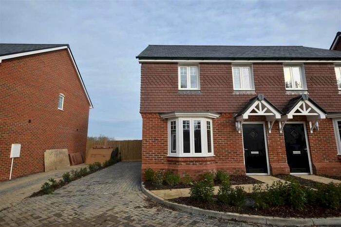 3 Bedroom Semi-Detached House To Rent In Barnhorn Road, Bexhill-on-sea, TN39