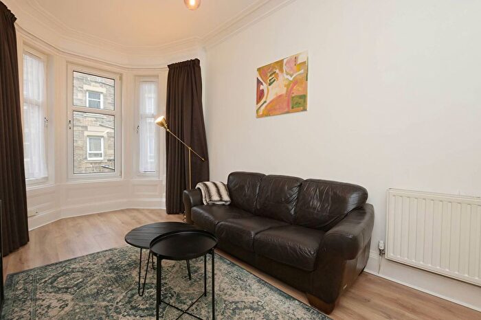 1 Bedroom Flat For Sale In Cambusnethan Street, Edinburgh, EH7
