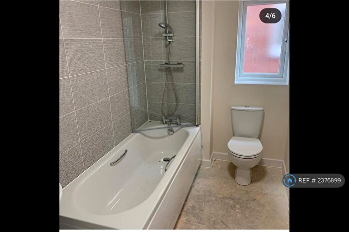 3 Bedroom Semi-Detached House To Rent In Carlen Drive, Derby, DE24