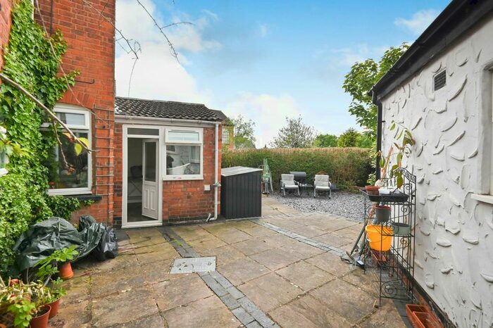 3 Bedroom Terraced House For Sale In Albert Road, Hinckley, Leicestershire, LE10