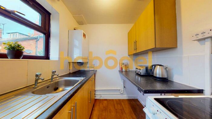 1 Bedroom Flat To Rent In Vernon Court, Radcliffe On Trent, Nottingham, NG12